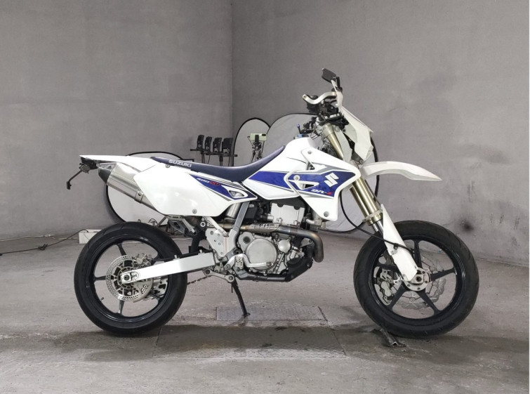 Мотоцикл Suzuki DR-Z400SM с пробегом 2847 km