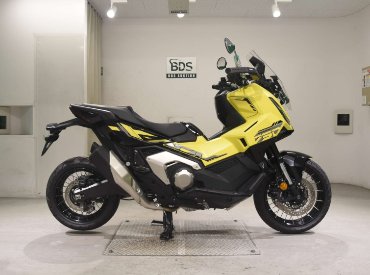 Мотоцикл Honda X-ADV750-2 с пробегом 1273 km