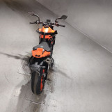 Мотоцикл KTM 890 DUKE