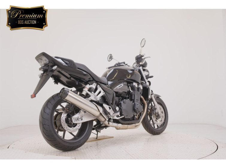 Мотоцикл Honda CB1300SF с пробегом 43 km