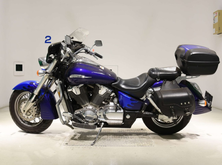 Мотоцикл Honda VTX1800 с пробегом 8469 m