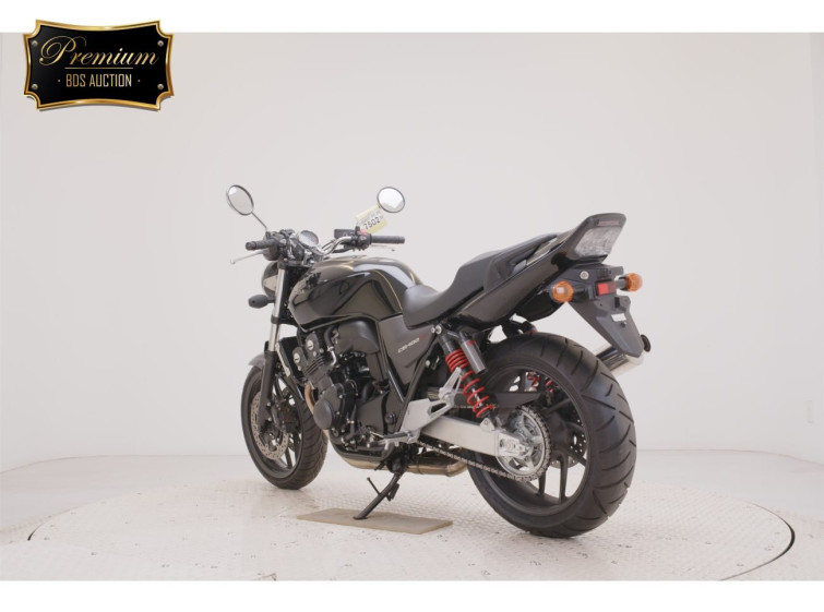 Мотоцикл Honda CB400SFA с пробегом 4064 km