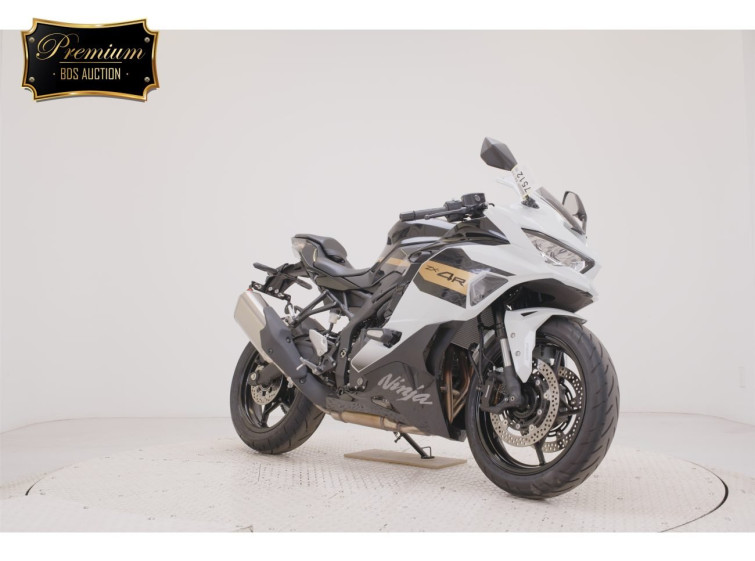 Мотоцикл Kawasaki ZX-4R SE с пробегом 658 km