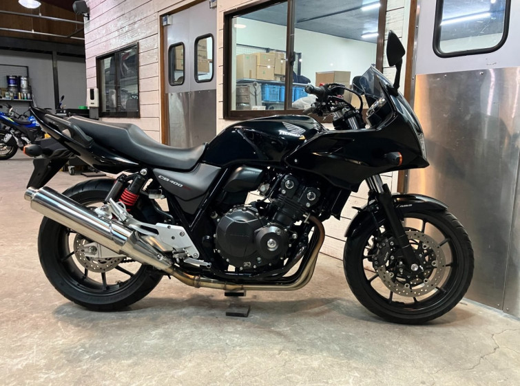 Мотоцикл Honda CB400SFVA с пробегом 11884 km