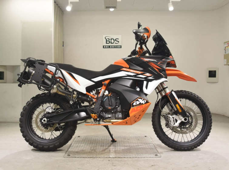 Мотоцикл KTM 890 ADVENTURE R з пробігом 17129 km