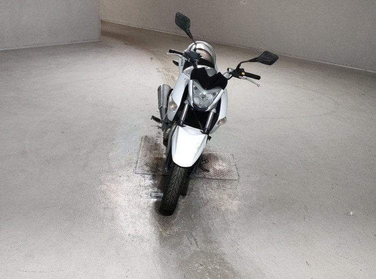 Мотоцикл Suzuki GSR250 с пробегом 30027 km