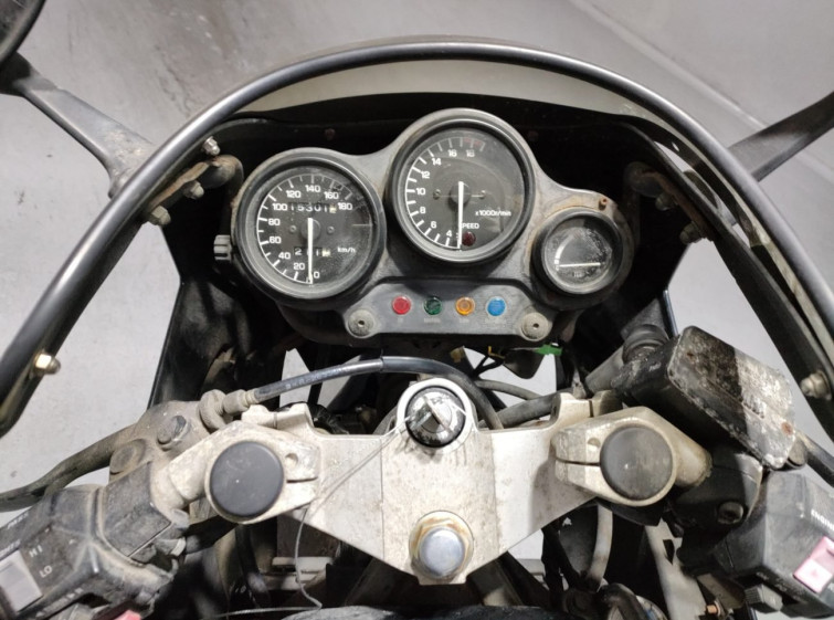 Мотоцикл Yamaha FZR250 з пробігом 15301 km