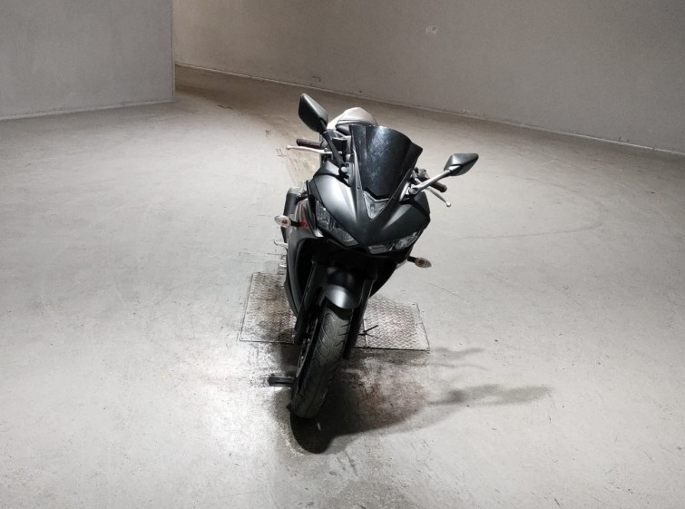 Мотоцикл Yamaha YZF-R25 с пробегом 23713 km