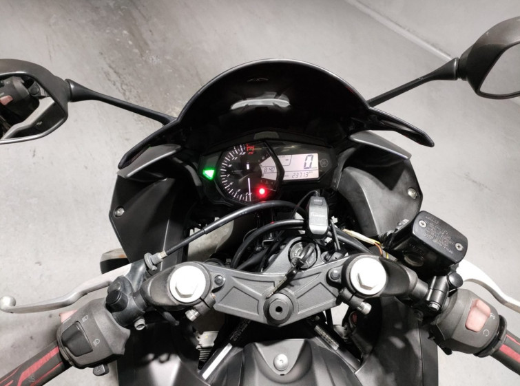 Мотоцикл Yamaha YZF-R25 с пробегом 23713 km