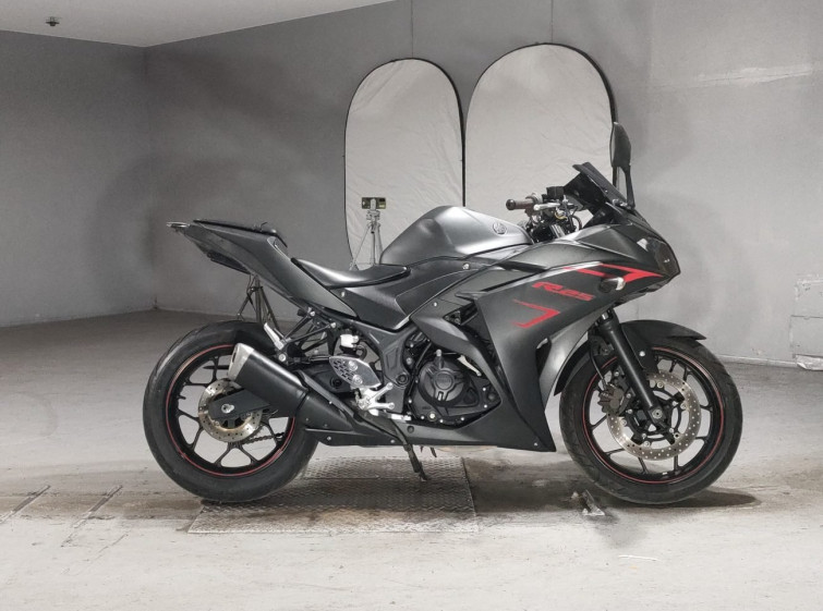 Мотоцикл Yamaha YZF-R25 с пробегом 23713 km