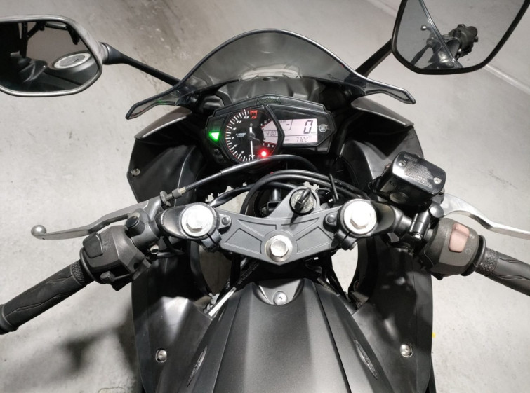 Мотоцикл Yamaha YZF-R25 с пробегом 7722 km