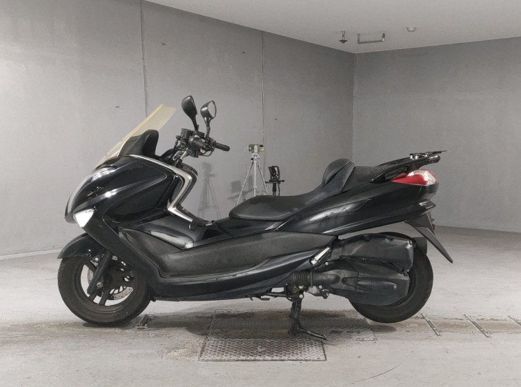 Мотоцикл Yamaha MAJESTY 250 з пробігом 46058 km