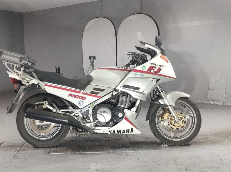 Мотоцикл Yamaha FJ1200 с пробегом 26048 km