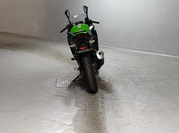 Мотоцикл Kawasaki NINJA250 с пробегом 14450 km