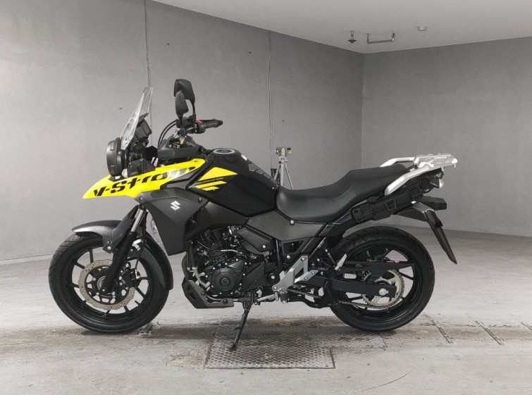 Мотоцикл Suzuki V-STROM DL250 с пробегом 3816 km