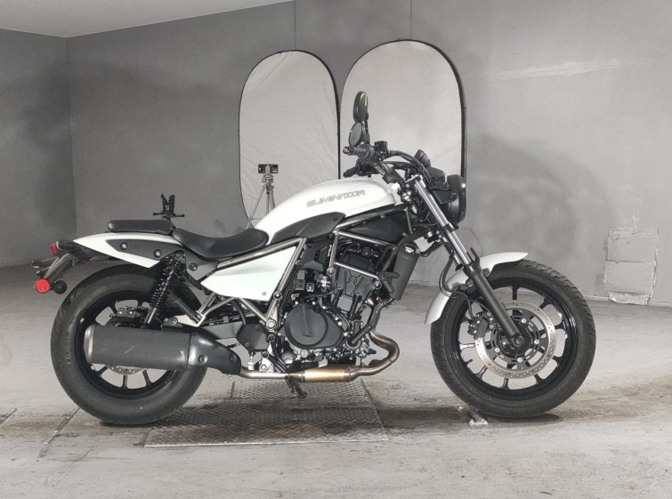 Мотоцикл Kawasaki ELIMINATOR 400 с пробегом 1628 km