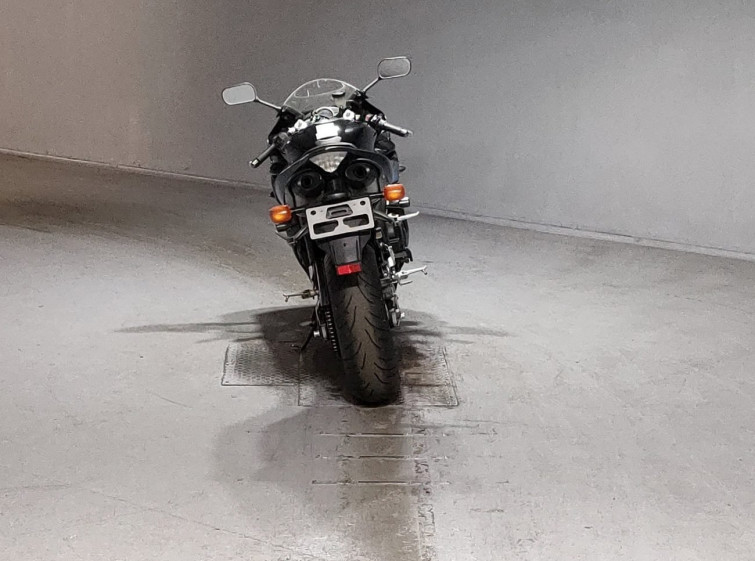 Мотоцикл Yamaha YZF-R1 с пробегом 22955 km