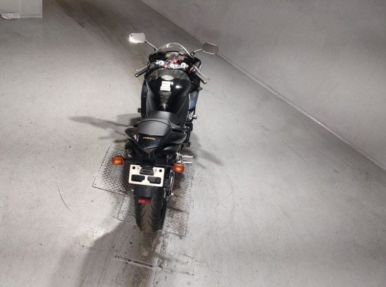 Мотоцикл Yamaha YZF-R1 с пробегом 22955 km