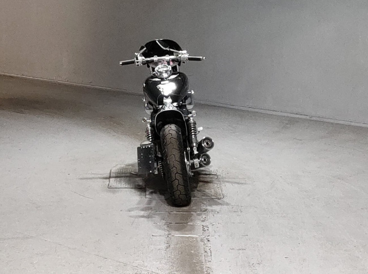 Мотоцикл Honda MAGNA250 с пробегом 2965 km