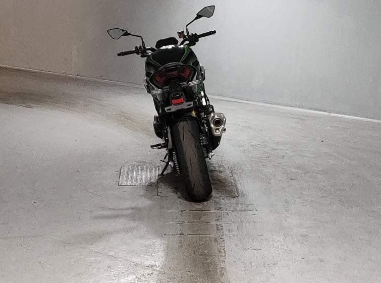 Мотоцикл Kawasaki z900 se с пробегом 8634 km