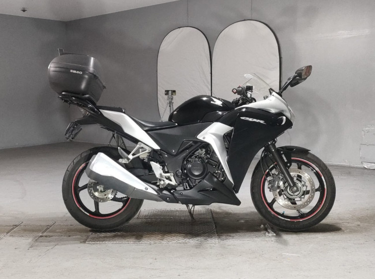 Мотоцикл Honda CBR250R с пробегом 23435 km