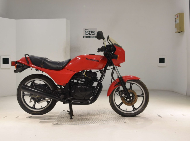 Мотоцикл Kawasaki GPZ250 з пробігом 22556 km