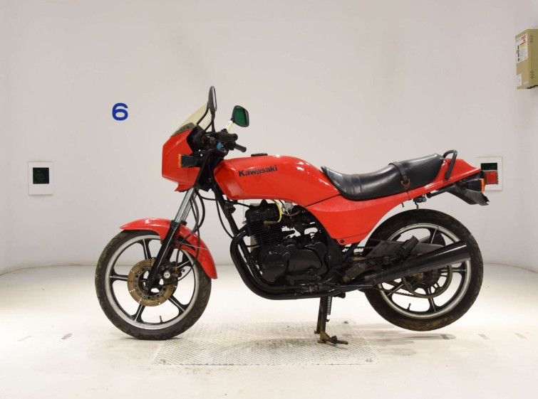 Мотоцикл Kawasaki GPZ250 з пробігом 22556 km