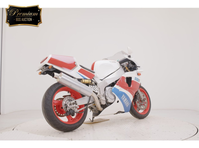 Мотоцикл Yamaha FZR750 с пробегом 11360 km