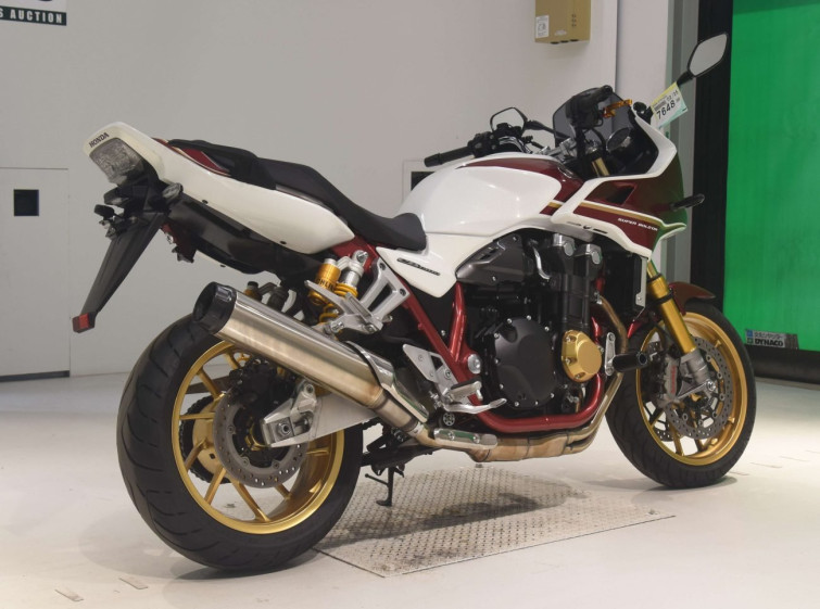 Мотоцикл Honda CB1300SF з пробігом 6618 km