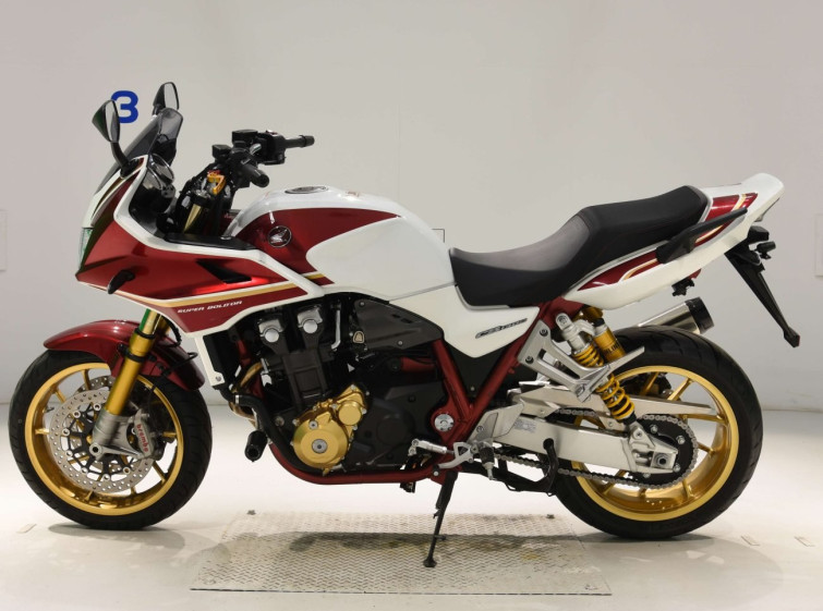 Мотоцикл Honda CB1300SF з пробігом 6618 km