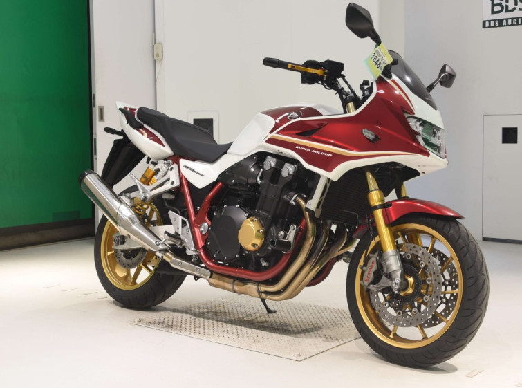 Мотоцикл Honda CB1300SF з пробігом 6618 km