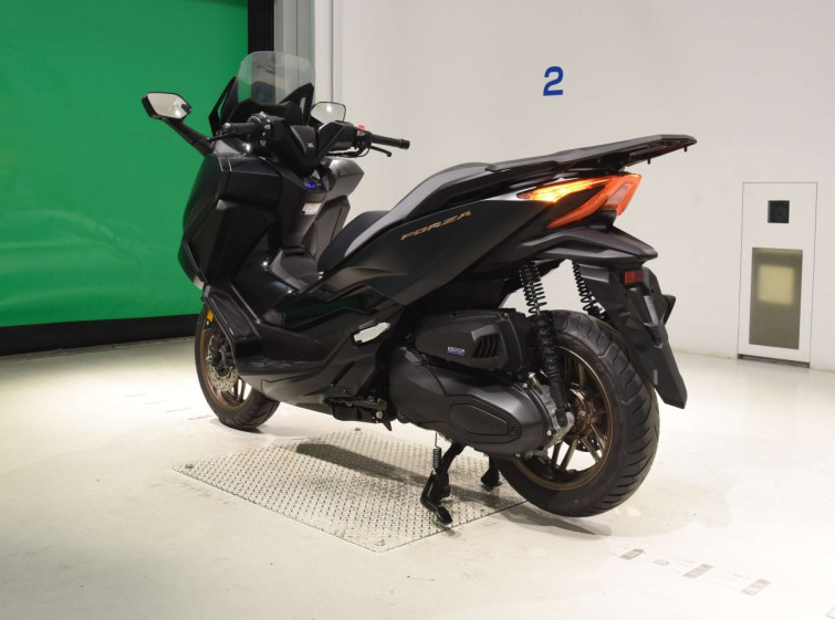 Мотоцикл Honda FORZA з пробігом 15101 km