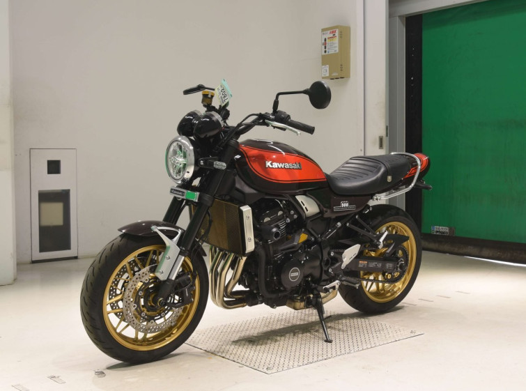 Мотоцикл Kawasaki Z900RS с пробегом 1632 km