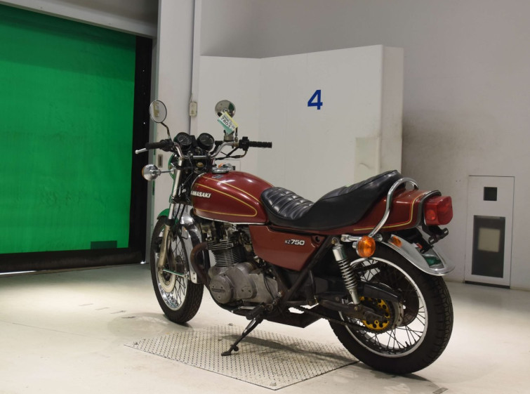 Мотоцикл Kawasaki Z750T с пробегом 750 km