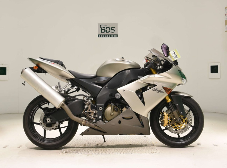 Мотоцикл Kawasaki NINJA ZX-10R с пробегом 33860 km