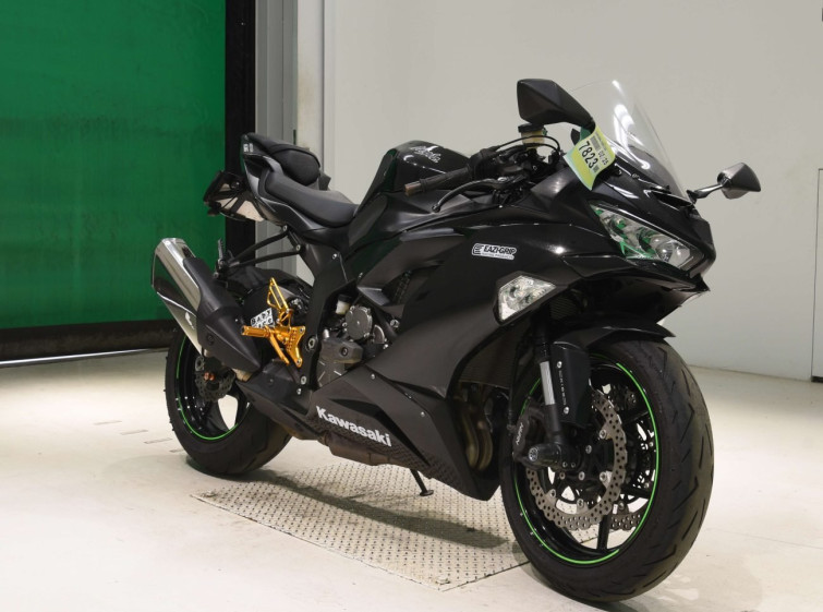 Мотоцикл Kawasaki ZX-6R с пробегом 8311 km