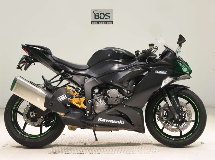Мотоцикл Kawasaki ZX-6R с пробегом 8311 km