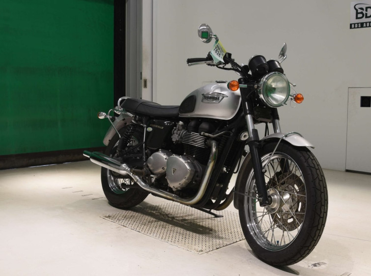 Мотоцикл Triumph BONNEVILLE с пробегом 16413 km