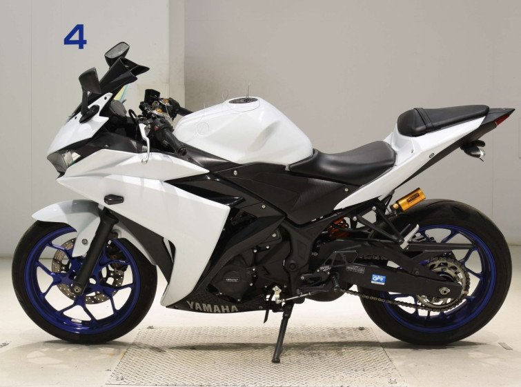 Мотоцикл Yamaha YZF-R25 с пробегом 24011 km