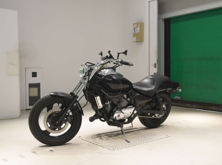 Мотоцикл Kawasaki ELIMINATOR 250V з пробігом 8940 km