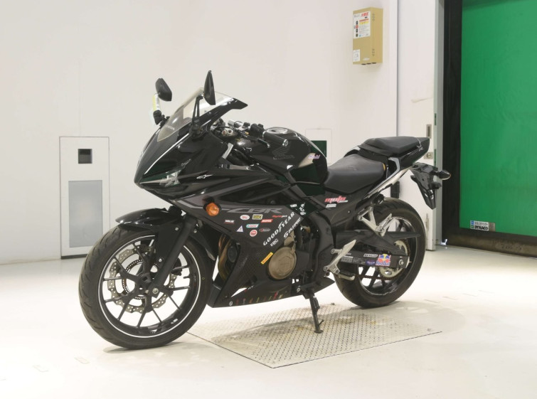 Мотоцикл Honda CBR400R с пробегом 30041 km