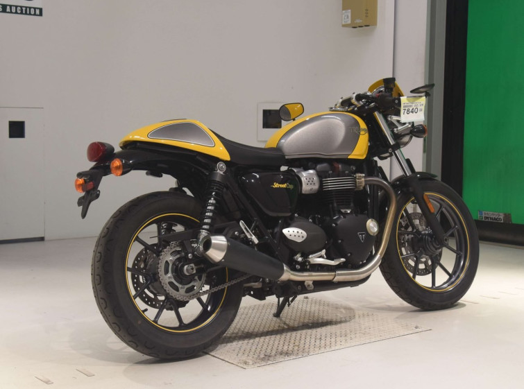 Мотоцикл Triumph STREET CUP з пробігом 20071 km