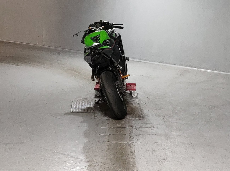 Мотоцикл Kawasaki NINJA ZX-25R с пробегом 7893 km