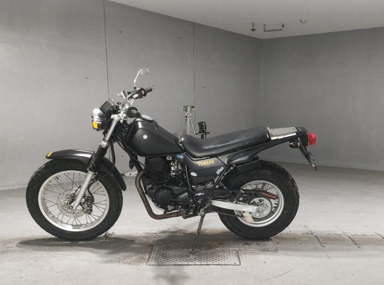 Мотоцикл Yamaha TW200 з пробігом 27751 km