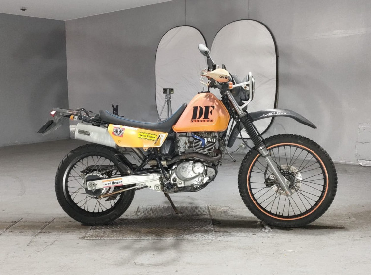 Мотоцикл Suzuki DJEBEL200 з пробігом 18011 km