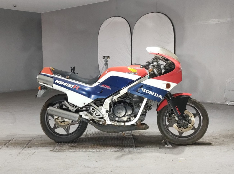 Мотоцикл Honda NS400R з пробігом 722 km