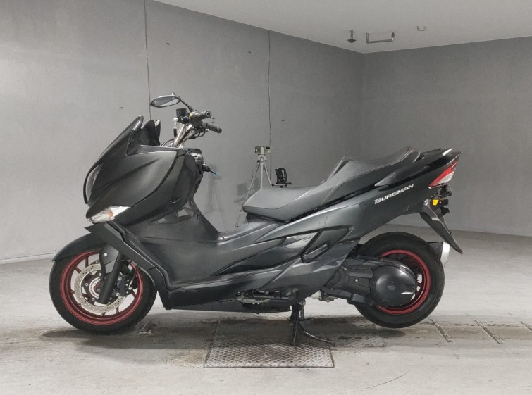 Мотоцикл Suzuki BURGMAN400 з пробігом 99762 km