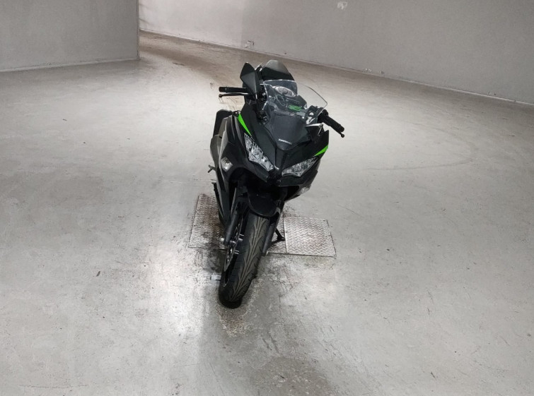 Мотоцикл Kawasaki NINJA250 с пробегом 5881 km