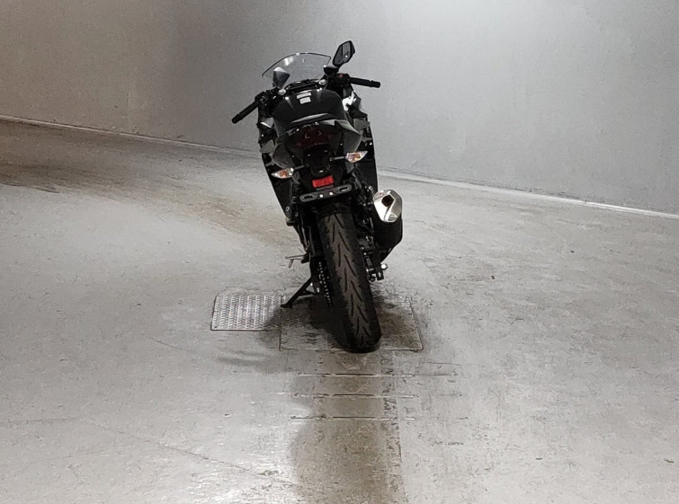 Мотоцикл Kawasaki NINJA250 с пробегом 5881 km