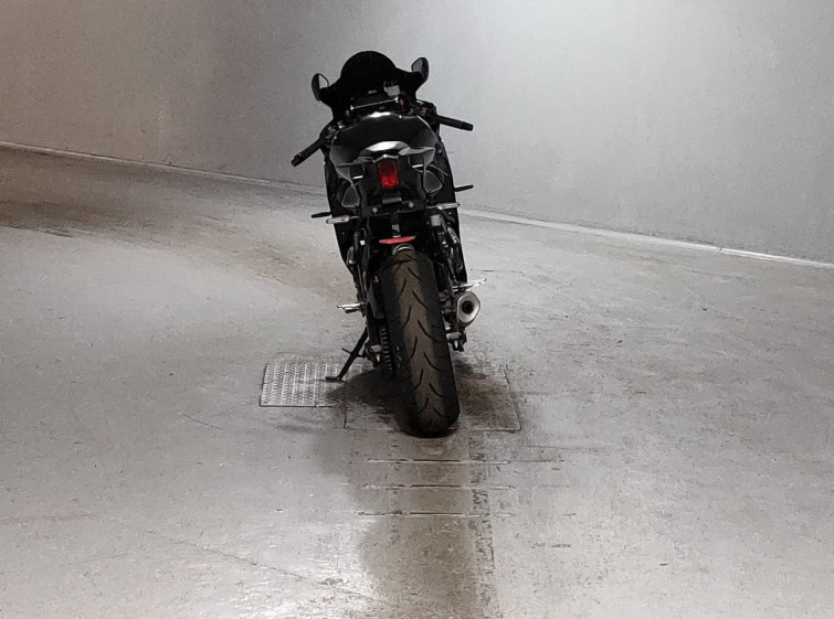 Мотоцикл Yamaha YZF-R7 с пробегом 16975 km